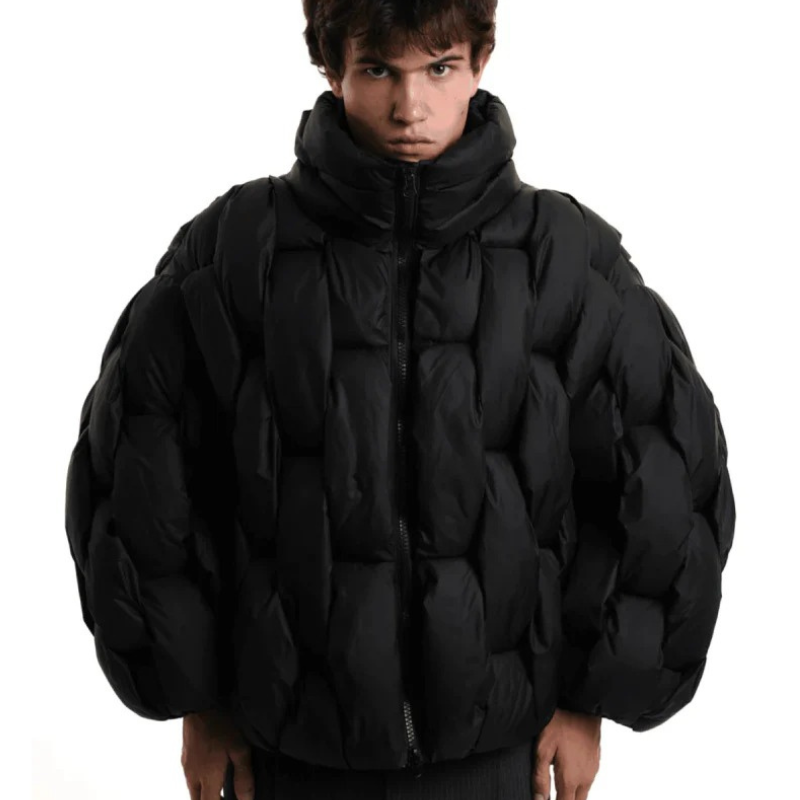 Herren moderne trendige Steppjacke in stilvollem Design für Alltag und Freizeit.
