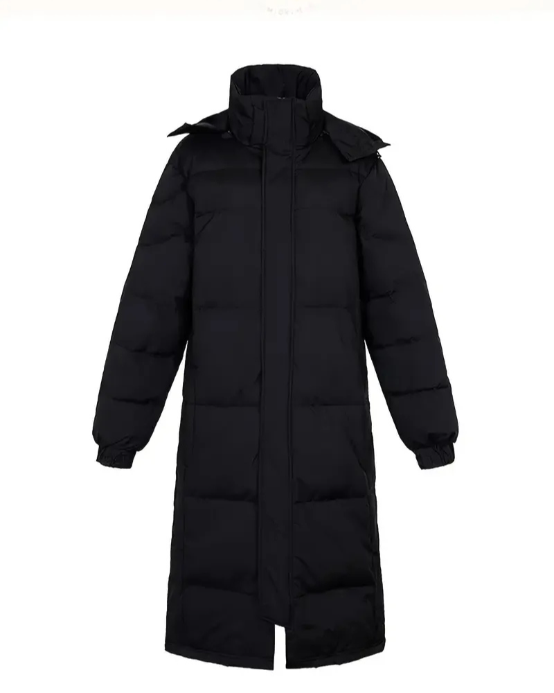 Herren schwarze wattierte Winterjacke, warm und stilvoll für kalte Wintertage