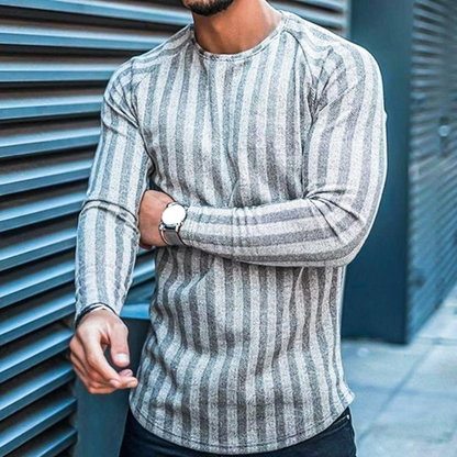 Moderner Herren Slim-Fit Pullover mit stilvoller Passform, ideal für Alltag und Freizeit.