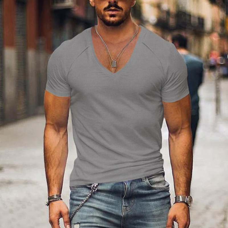Herren sportliches T-Shirt mit V-Ausschnitt in modernem Schnitt