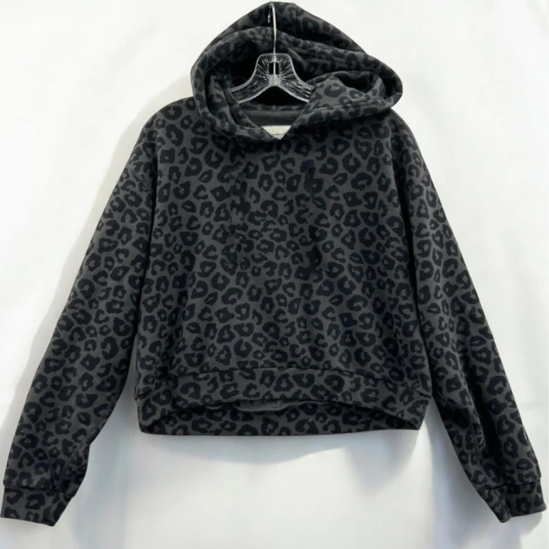 Herren urbaner Leoparden-Hoodie mit modernem Leopardenmuster