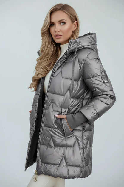 Lange Steppjacke mit großzügiger Kapuze für Damen | Elinora