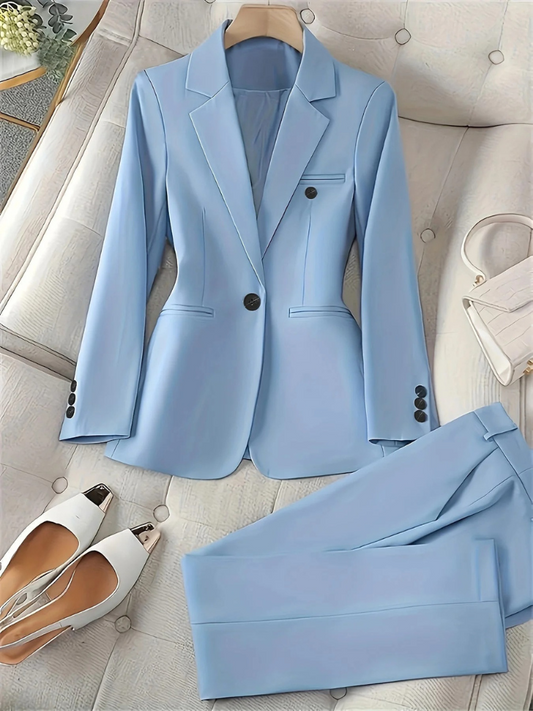 Klassisch eleganter Anzug für Damen – stilvolles Set mit Blazer und Hose für Business und Alltag.

