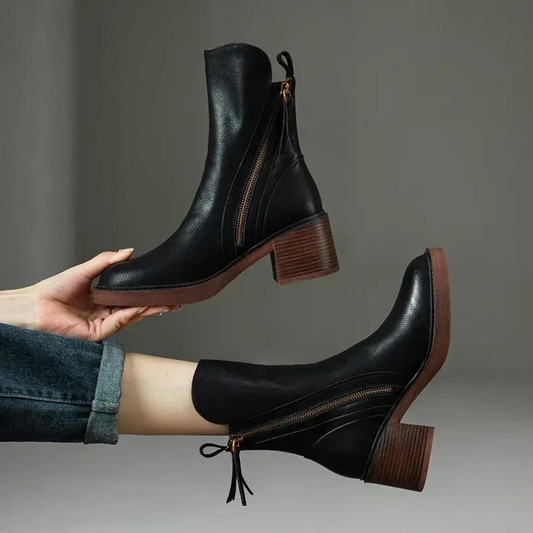 Klassische elegante Stiefeletten für Damen in zeitlosem Design