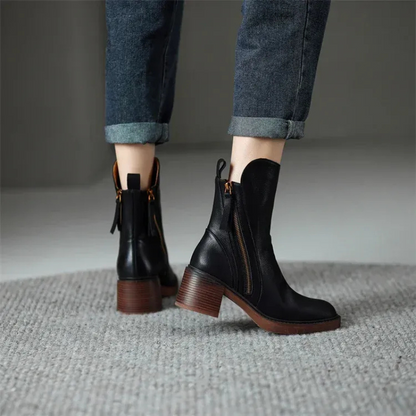 Klassische elegante Stiefeletten für Damen in zeitlosem Design