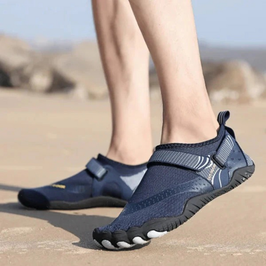 Klassische Sommer-Wasserschuhe für Herren mit rutschfester Sohle und flexiblem Schnitt für Strand und Outdoor-Aktivitäten