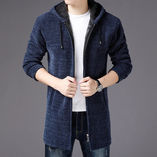 Klassischer langer Kapuzenpulli für Herren in modernem Schnitt