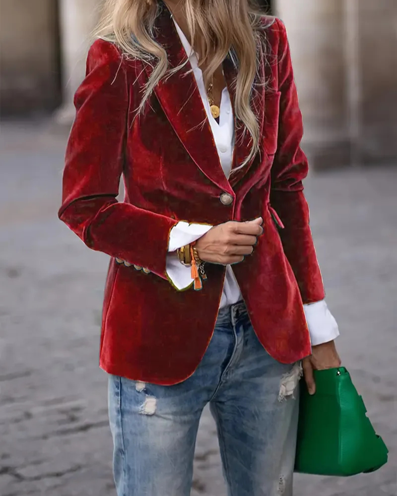 Klassischer taillierter Damenblazer für elegantes und vielseitiges Styling