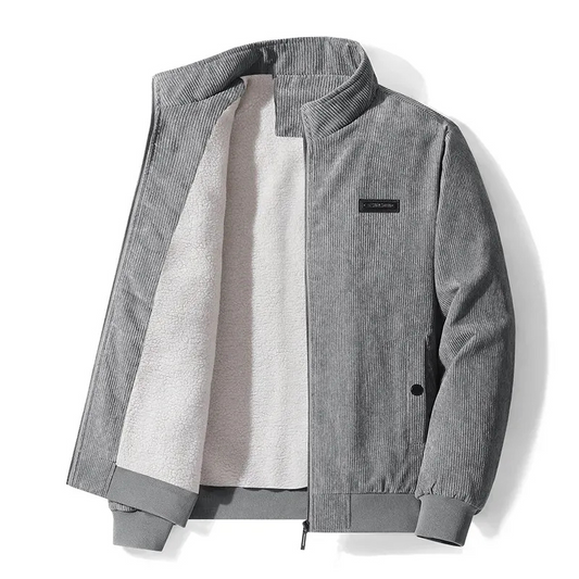 Kuschelige und elegante Herrenjacke aus Kord im klassischen Design für Alltag und Freizeit.

