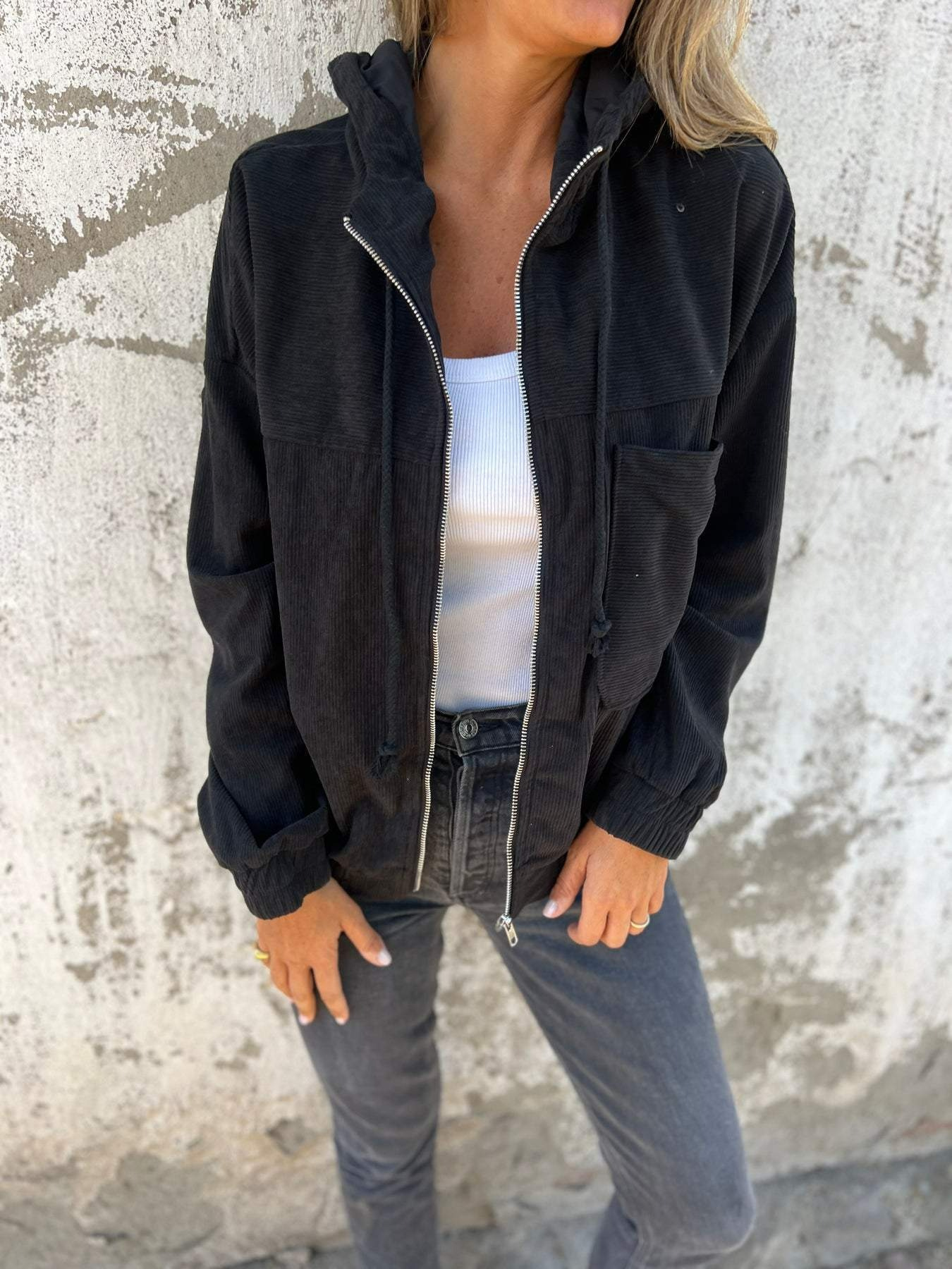 Lässige Damen-Kapuzenjacke im modernen Design für Alltag und Freizeit