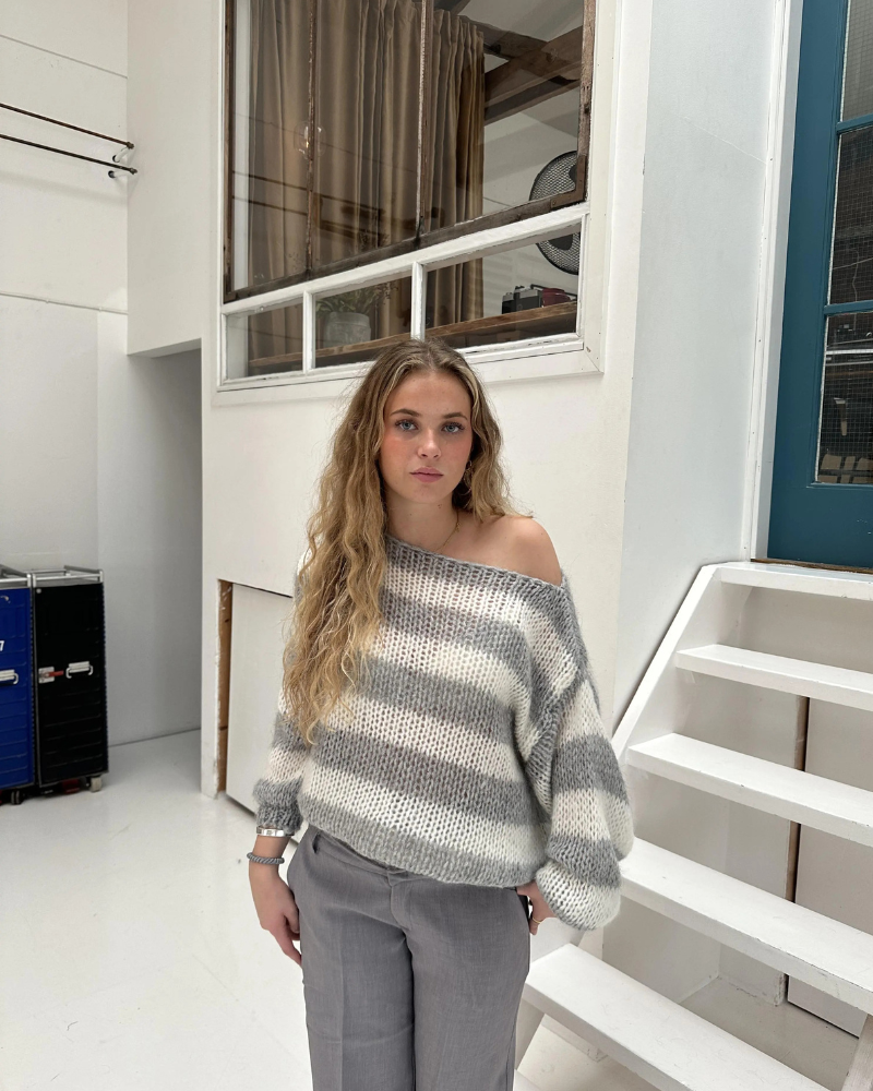 Lässiger gestreifter Pullover für Damen in modernem Design
