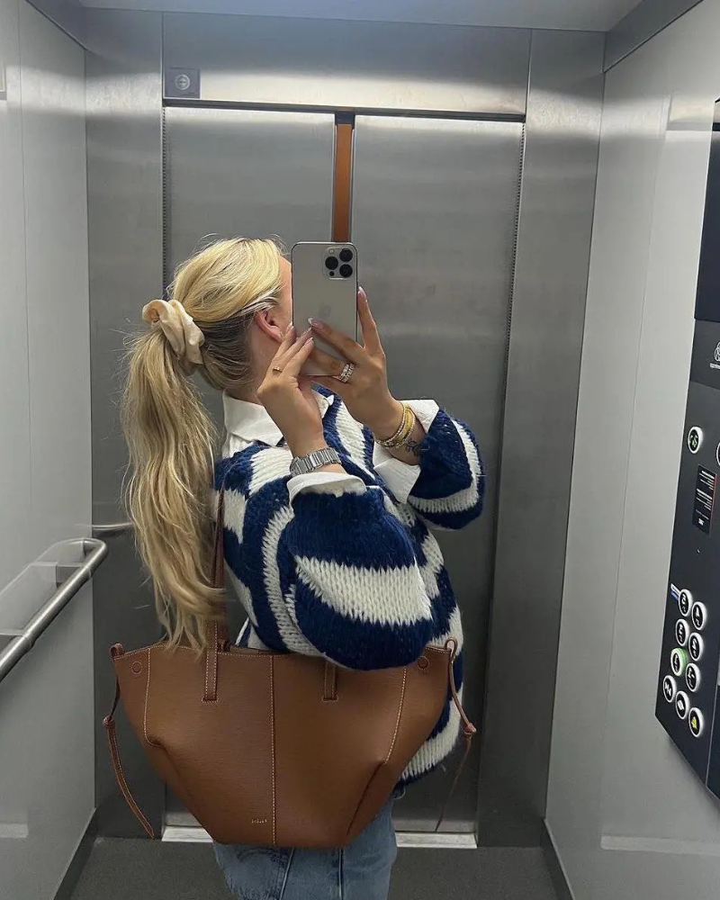 Lässiger gestreifter Pullover für Damen in modernem Design