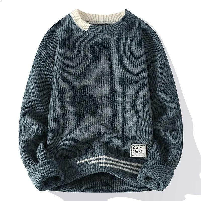Lässiger Rundhalspullover für Herren in modernem Design