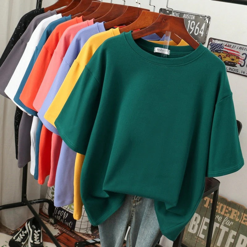  Lässiges Damen-T-Shirt in Übergröße mit lockerer Passform, ideal für entspannte Alltags-Outfits und maximalen Komfort.

