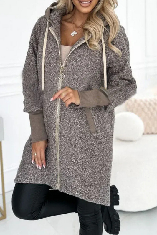 Langer warmer Hoodie für Damen in modernem Design