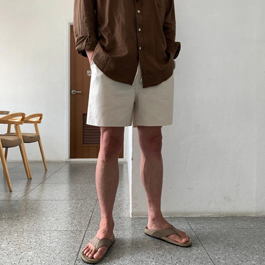 Legere Sommershorts für Herren in modernem Design, perfekt für warme Tage und vielseitige Outfits