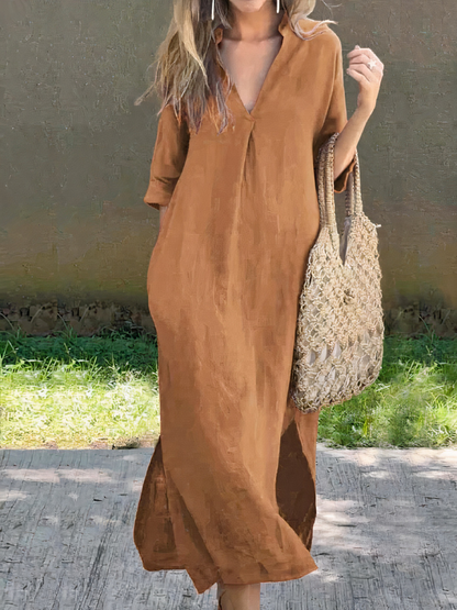 Locker geschnittenes bequemes Sommerkleid für Damen – ideal für warme Tage und entspannte Freizeitlooks.