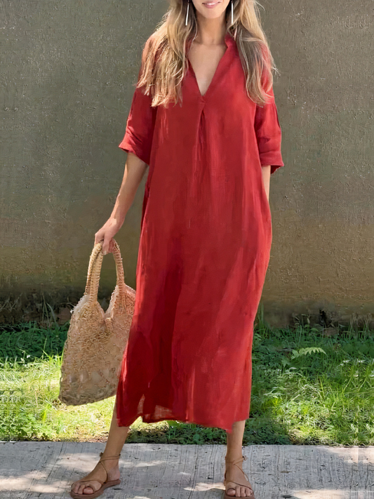 Locker geschnittenes bequemes Sommerkleid für Damen – ideal für warme Tage und entspannte Freizeitlooks.