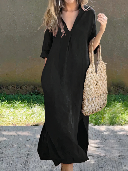 Locker geschnittenes bequemes Sommerkleid für Damen – ideal für warme Tage und entspannte Freizeitlooks.