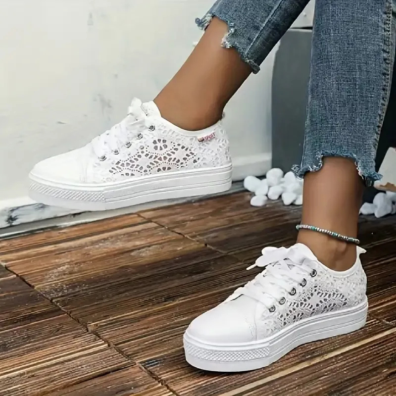 Modische bequeme Damen-Sneakers mit modernem Design und komfortabler Passform