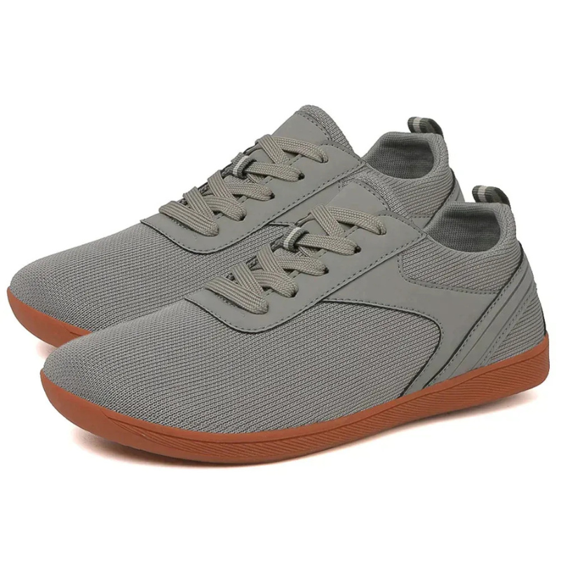 Modische bequeme Herren-Turnschuhe in modernem Design für Alltag und Freizeit.

