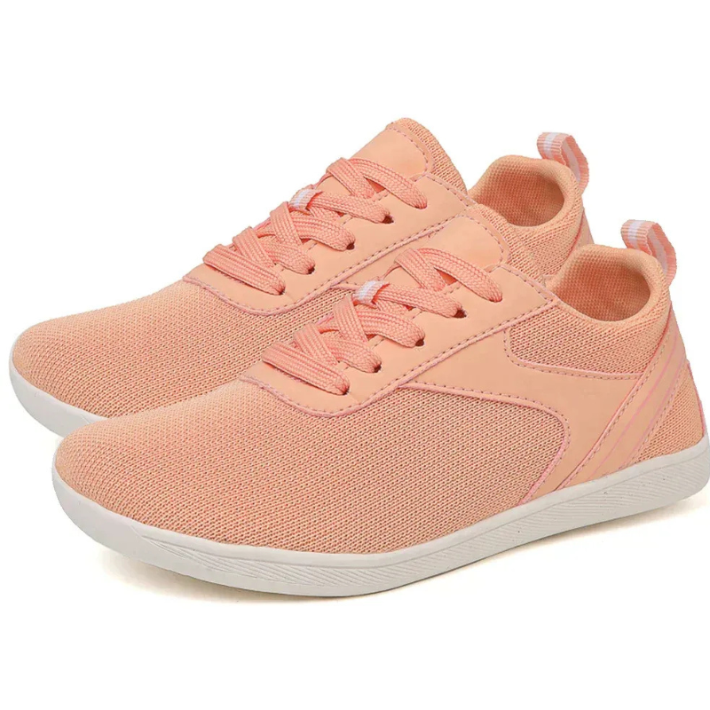 Modische bequeme Herren-Turnschuhe in modernem Design für Alltag und Freizeit.

