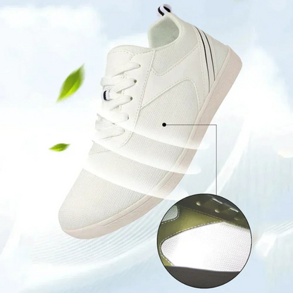 Modische bequeme Herren-Turnschuhe in modernem Design für Alltag und Freizeit.

