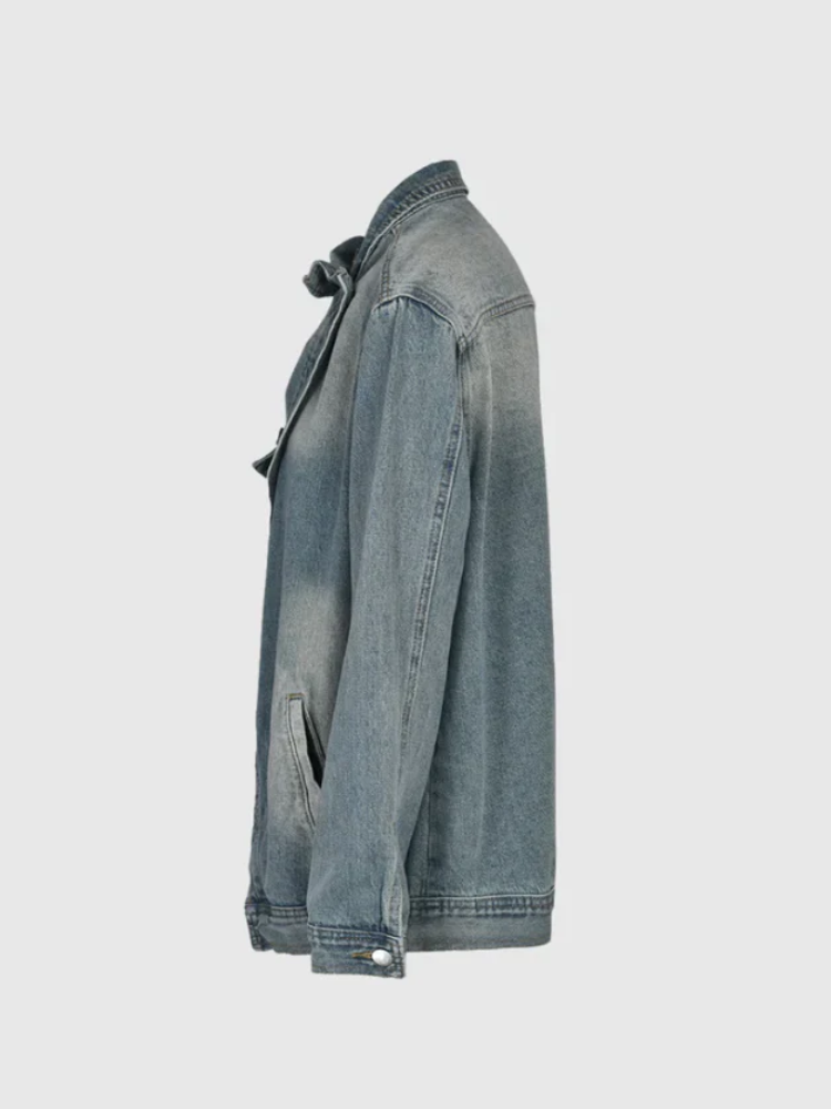 Modische Designer-Jeansjacke für Damen in modernem Look