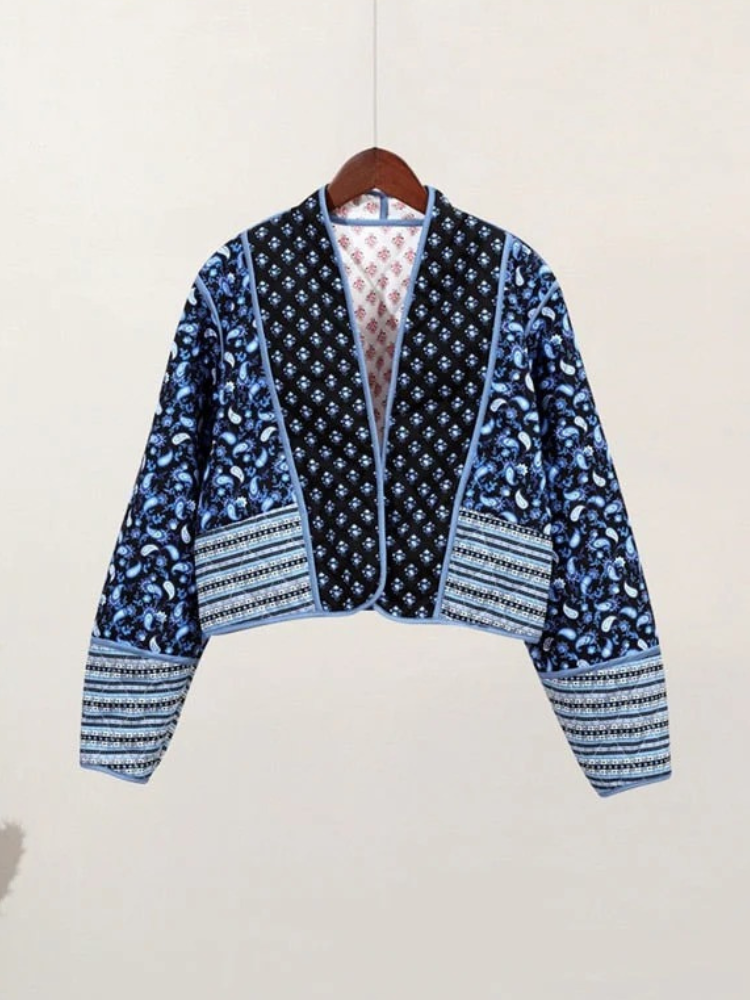 Modische Wendejacke für Damen, stilvoll und vielseitig für Alltag und Freizeit.