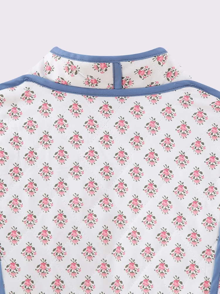 Modische Wendejacke für Damen, stilvoll und vielseitig für Alltag und Freizeit.