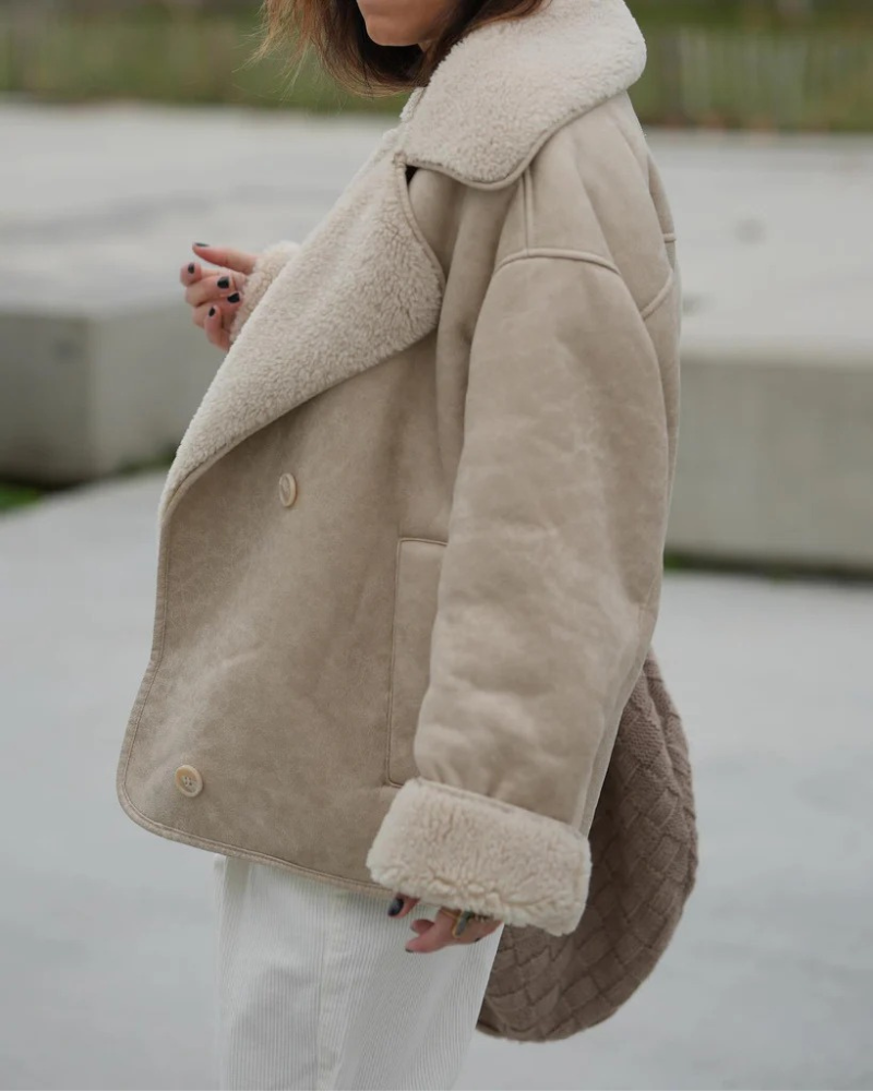 Modische Winterjacke für Damen in modernem Design für kalte Tage