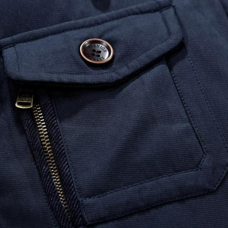 Robuste Winterjacke mit Kapuze für Herren für kalte Tage und vielseitige Anlässe