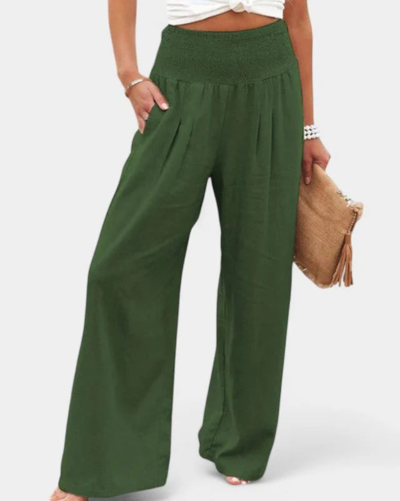 Sommerhose mit hoher Taille für Damen in modernem Schnitt, ideal für warme Tage und vielseitige Sommer-Outfits.

