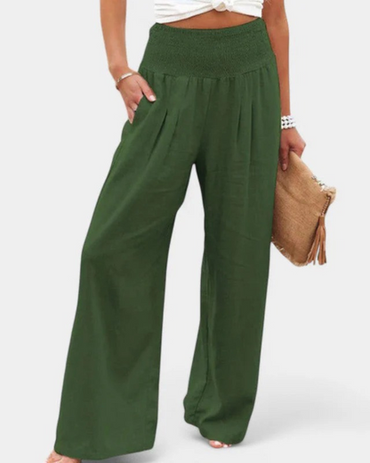Sommerhose mit hoher Taille für Damen in modernem Schnitt, ideal für warme Tage und vielseitige Sommer-Outfits.

