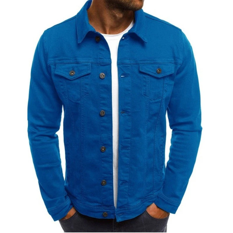 Stilvolle Herrenjacke in klassischem Design für moderne Männer.