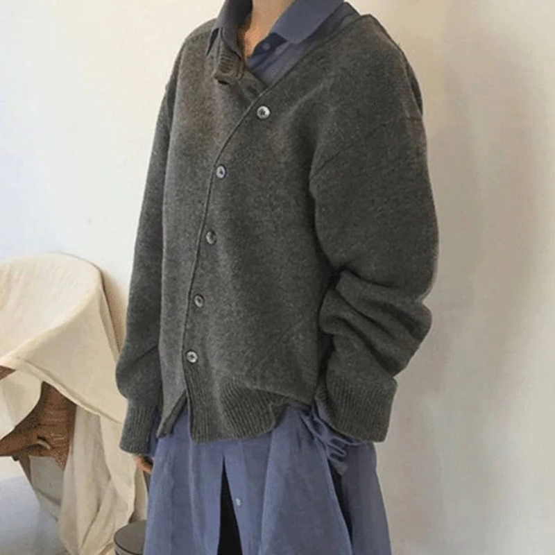 Stilvolle Strickjacke für Damen mit zeitlosem Design für vielseitige Outfits.