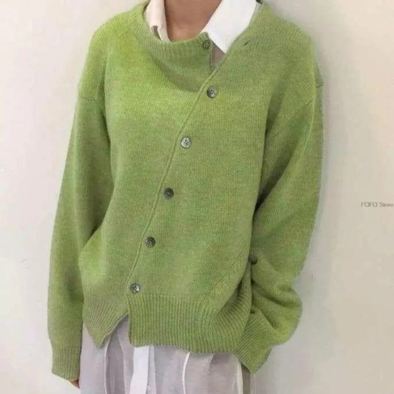 Stilvolle Strickjacke für Damen mit zeitlosem Design für vielseitige Outfits.