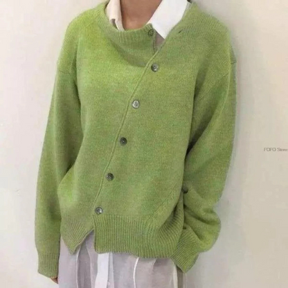 Stilvolle Strickjacke für Damen mit zeitlosem Design für vielseitige Outfits.