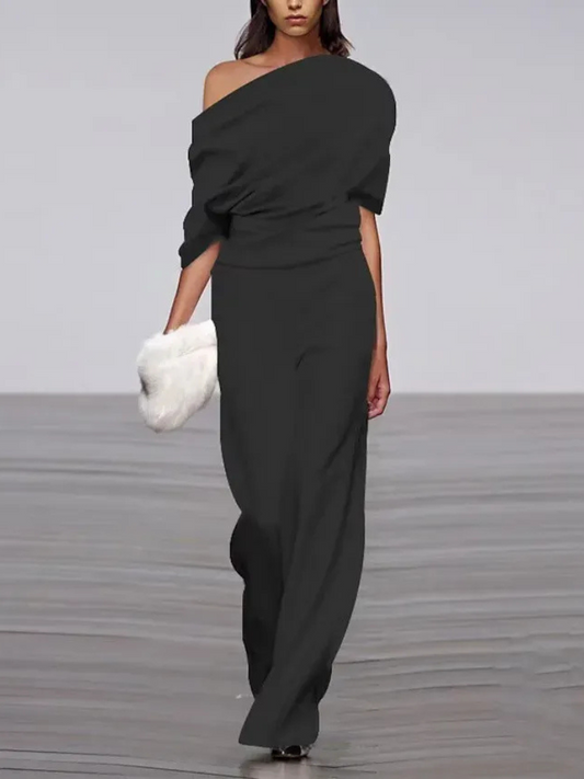 Stilvoller eleganter Overall für Damen mit schmeichelhafter Passform und vielseitigem Design