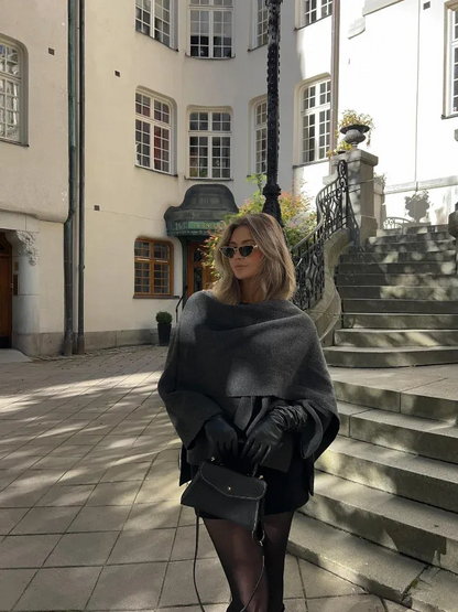 Stilvoller Vintage-Cape-Mantel für Damen in elegantem Design
