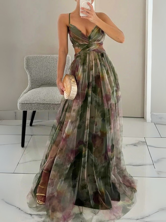Stilvolles langes Abendkleid für Damen, ideal für festliche Anlässe und elegante Abende.

