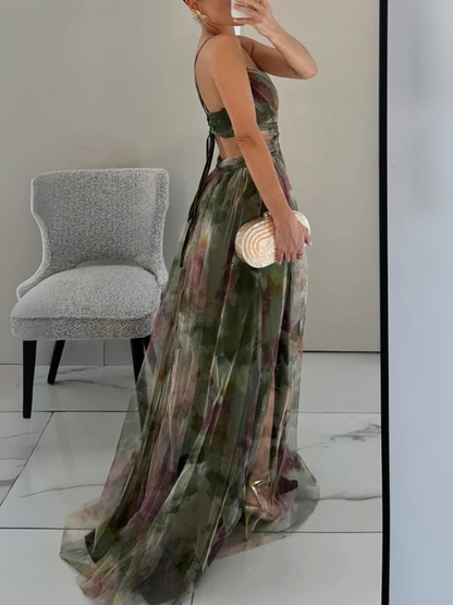 Stilvolles langes Abendkleid für Damen, ideal für festliche Anlässe und elegante Abende.

