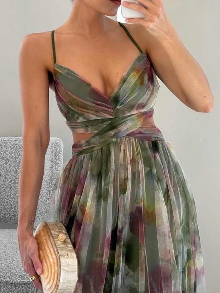 Stilvolles langes Abendkleid für Damen, ideal für festliche Anlässe und elegante Abende.

