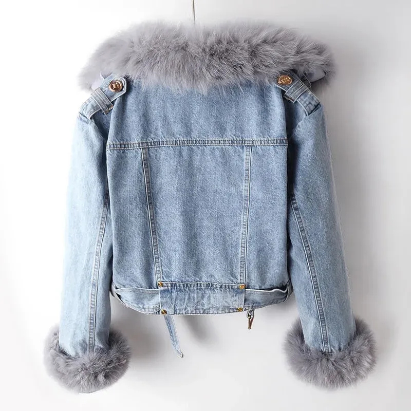 Stylische Jeansjacke für Damen in modernem Design