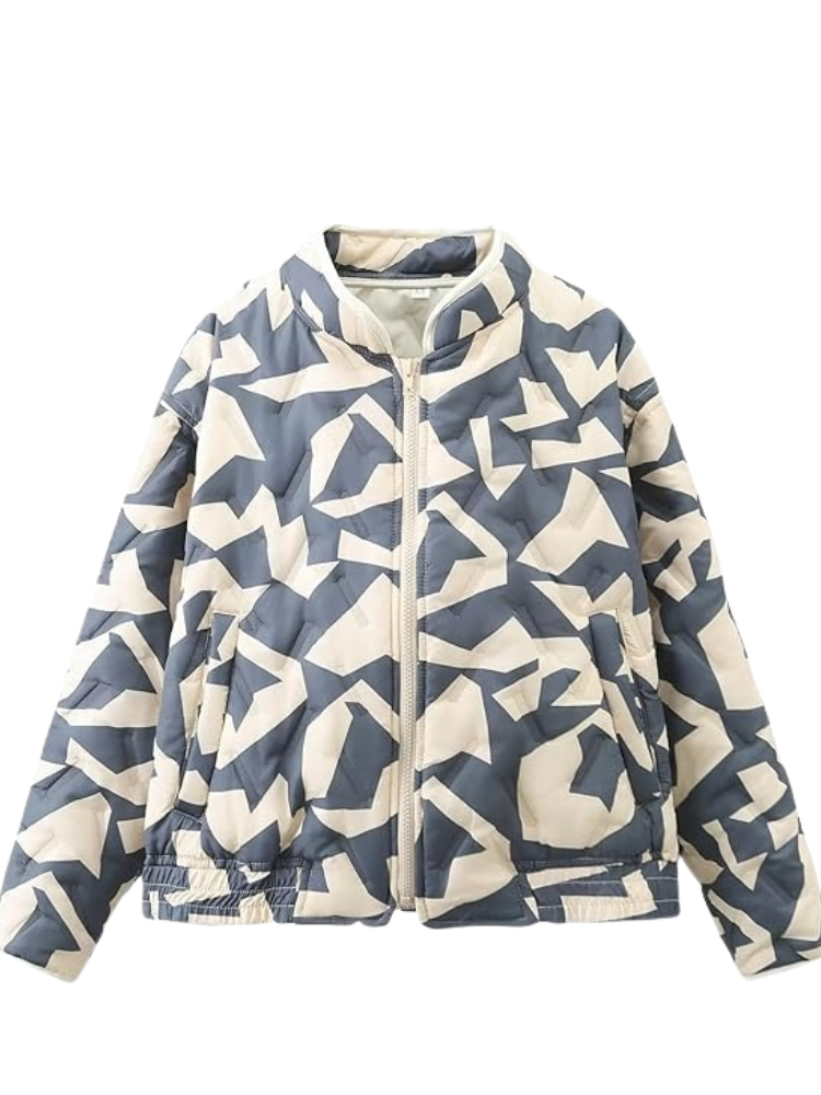 Stylische Steppjacke für Damen, warm und modisch für Alltag und Freizeit.