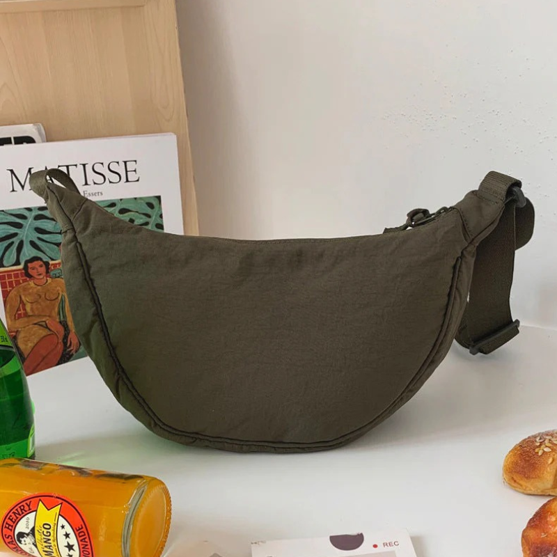 Trendige Halbmond-Crossbody-Tasche für Damen mit modernem Design und praktischem Reißverschluss