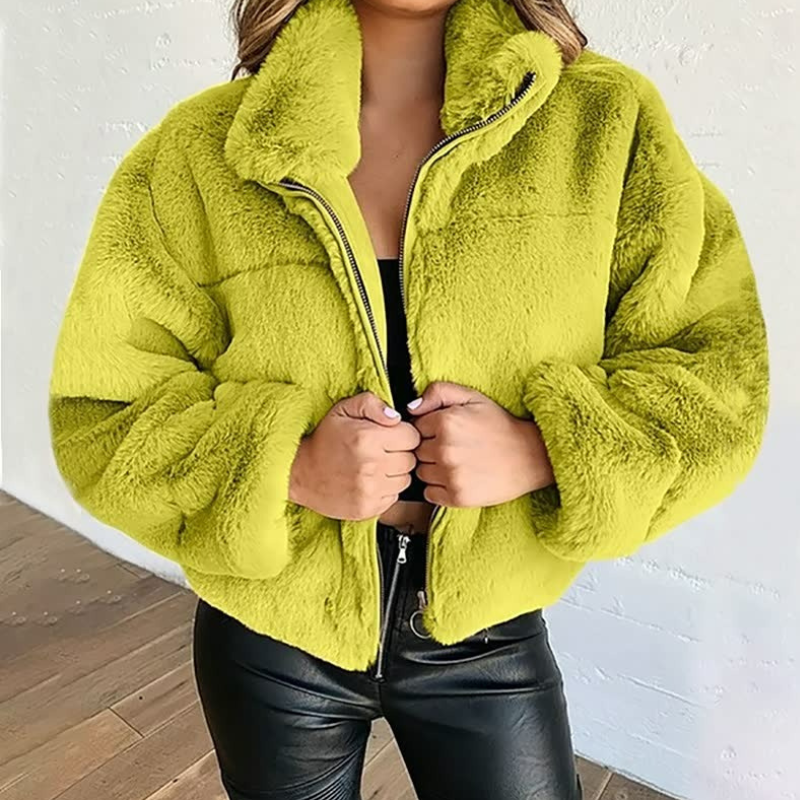 Trendige Softjacke für Damen in modernem Design mit hohem Komfort