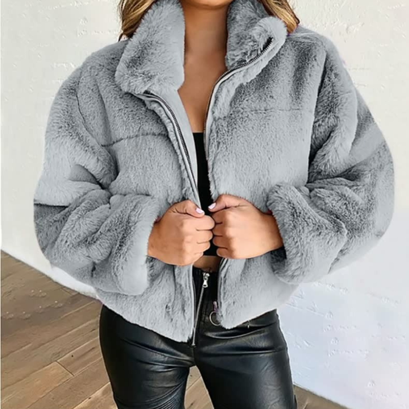 Trendige Softjacke für Damen in modernem Design mit hohem Komfort