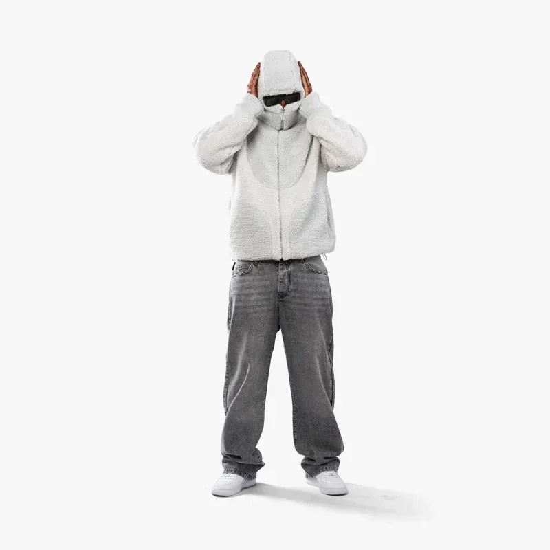 Trendiger moderner Herren-Kapuzenpullover im sportlich-urbanen Design