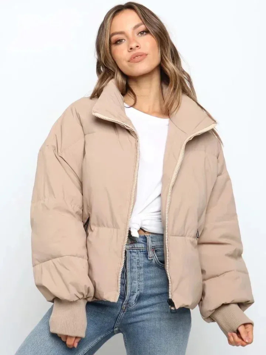 Warme Daunenjacke für Damen in modernem und funktionalem Design